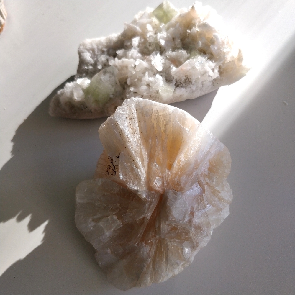 Pr of Gorgeous Crystals Apophyllite and Stilbite